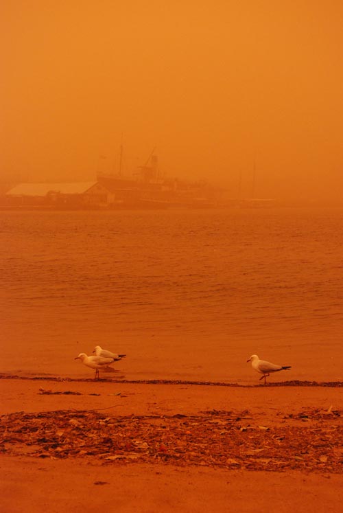 atmospheric_perspective_factors_sydney_dust_storm